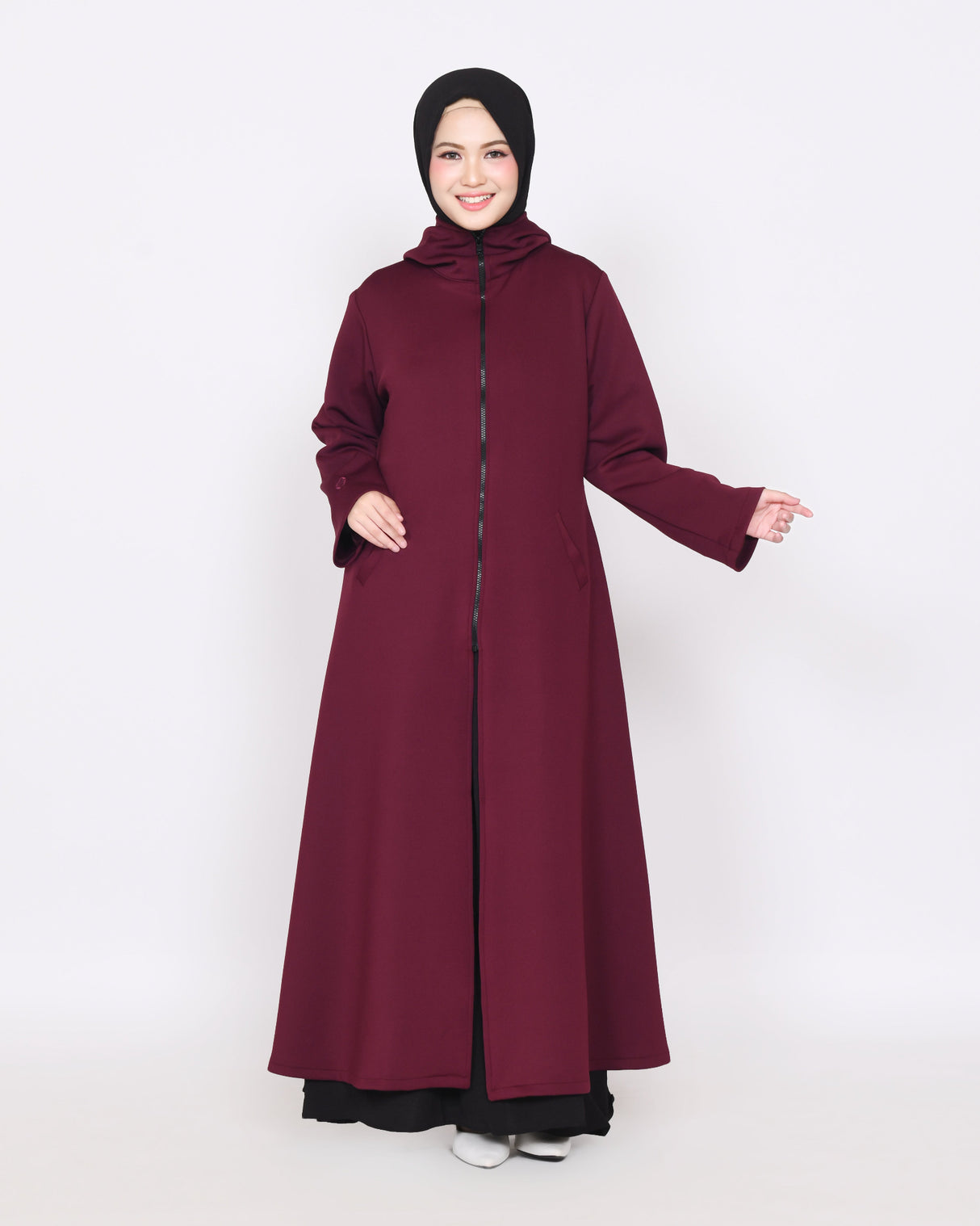 Outer Dames | Avelina