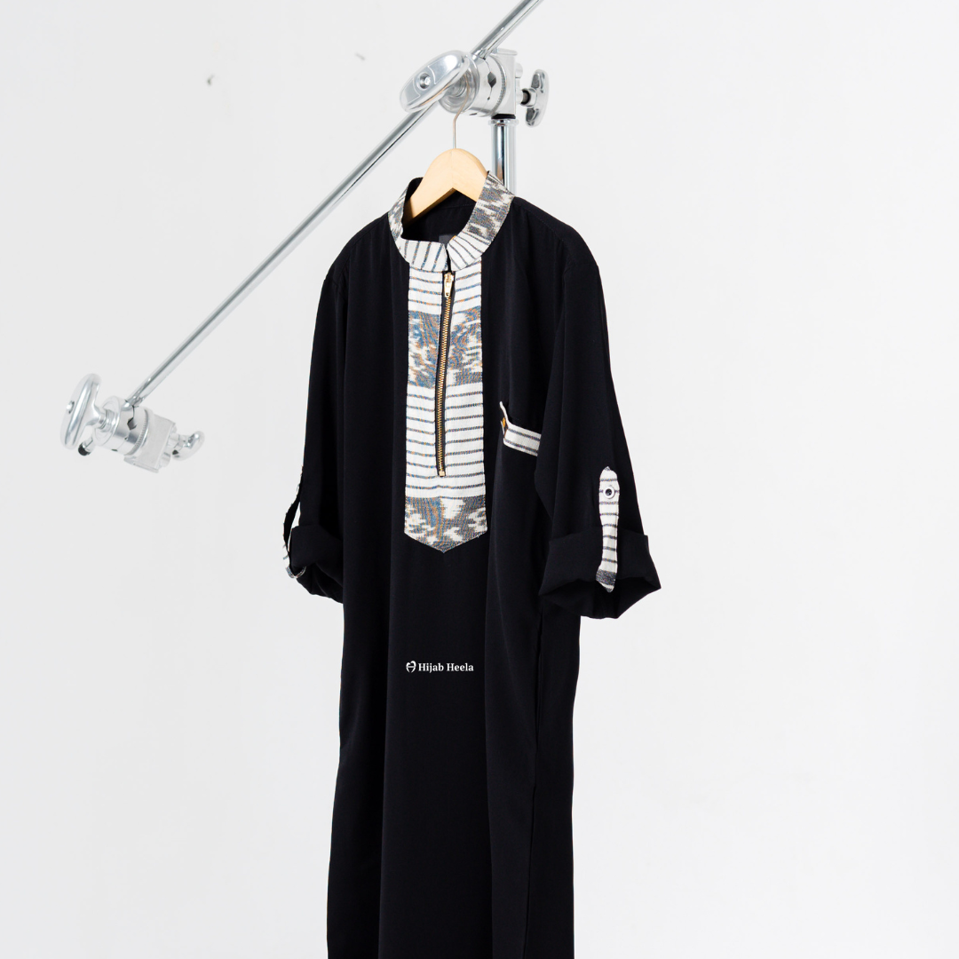Qomees Heren  | Seraya