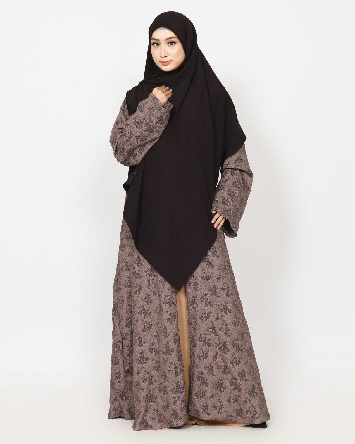 Outer Dames | Mireya