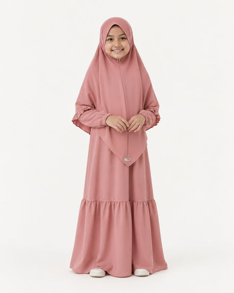 Abaya Saskia voor meisjes in dusty pink – vooraanzicht, Hijabheela
