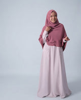 Khimar Dames – Liteberry zonder kapje van Hijab Alila, productfoto 2. De afgebeelde abaya is niet inbegrepen.