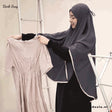 Khimar Dames – KDA 4 van Hijab Alila, productfoto 3. De afgebeelde abaya is niet inbegrepen.