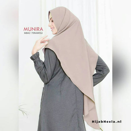 Khimar Dames – MB42 van Munira, productfoto 2. De afgebeelde abaya is niet inbegrepen.